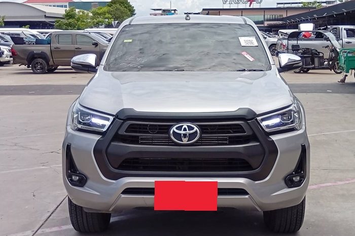 REVO 4WD 2021 2.4 MID MT SMART CAB SILVER  4259 full