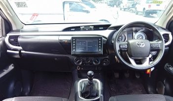 REVO 4WD 2021 2.4 MID MT SMART CAB SILVER  4259 full