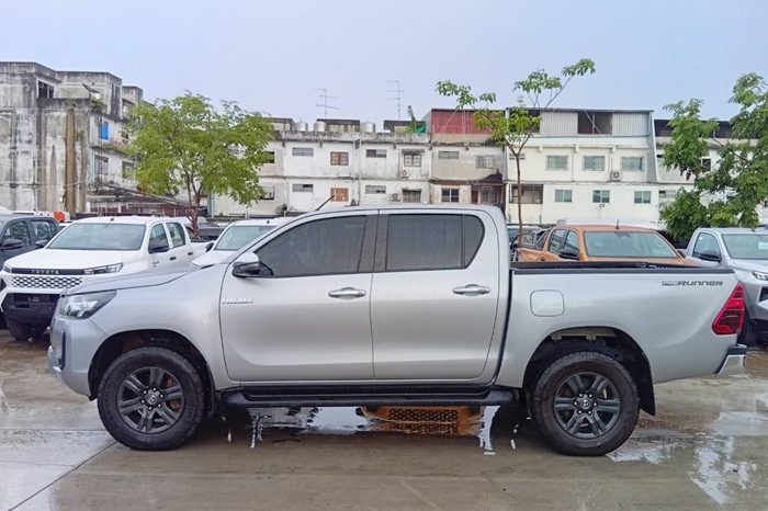 REVO PRE 2020 2.4 ENTRY AT DOUBLE CAB SILVER  7359 full