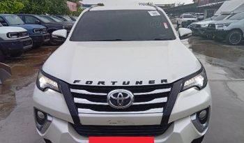 TOYOTA 2WD 2016 2.7V AT FORTUNER WHITE  6915 full