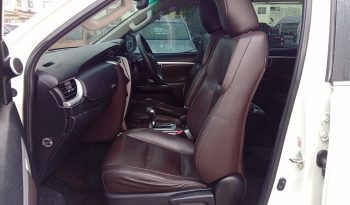 TOYOTA 2WD 2016 2.7V AT FORTUNER WHITE  6915 full