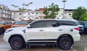 TOYOTA 2WD 2016 2.7V AT FORTUNER WHITE  6915 full