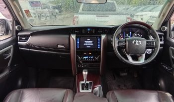 TOYOTA 2WD 2016 2.7V AT FORTUNER WHITE  6915 full