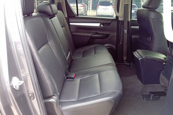 REVO PRE 2022 2.4 MID AT DOUBLE CAB DARK GREY  2946 full