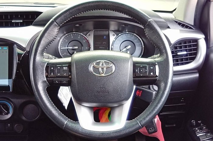 REVO PRE 2022 2.4 MID AT DOUBLE CAB DARK GREY  2946 full