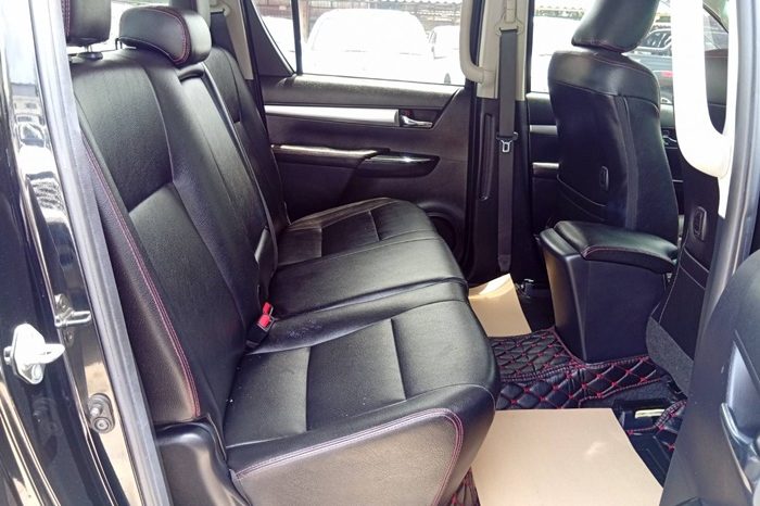 REVO PRE 2019 2.4E AT DOUBLE CAB BLACK  493 full