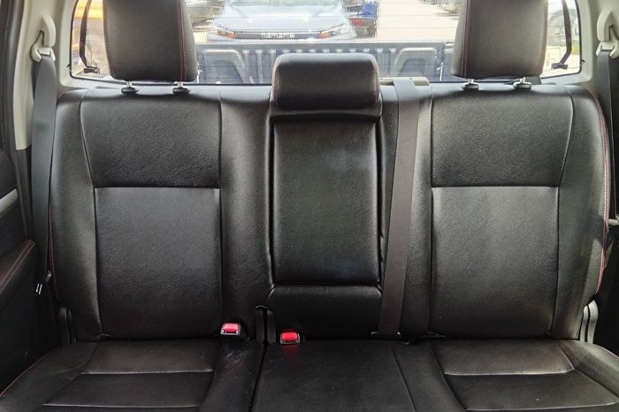 REVO PRE 2019 2.4E AT DOUBLE CAB BLACK  493 full