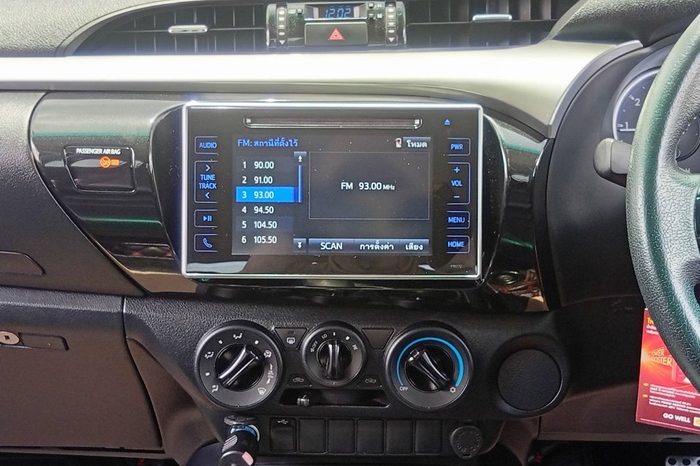 REVO PRE 2019 2.4E AT DOUBLE CAB BLACK  493 full