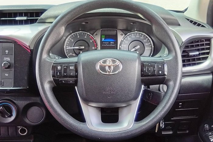 REVO PRE 2021 2.4 ENTRY AT DOUBLE CAB WHITE  3691 full
