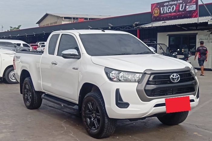 REVO PRE 2022 2.4 ENTRY AT SMART CAB WHITE  8965 full