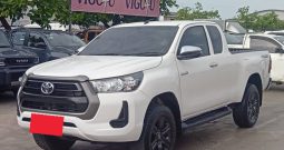 REVO PRE 2022 2.4 ENTRY AT SMART CAB WHITE  8965
