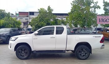 REVO PRE 2022 2.4 ENTRY AT SMART CAB WHITE  8965 full