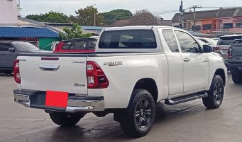 REVO PRE 2022 2.4 ENTRY AT SMART CAB WHITE  8965 full