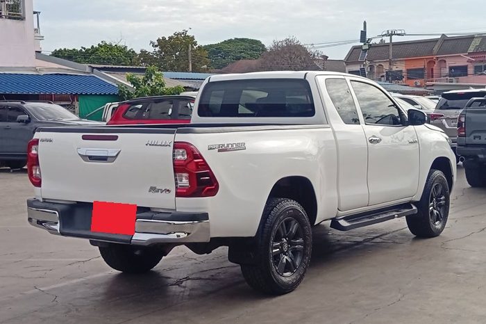 REVO PRE 2022 2.4 ENTRY AT SMART CAB WHITE  8965 full