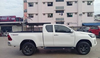 REVO PRE 2022 2.4 ENTRY AT SMART CAB WHITE  8965 full