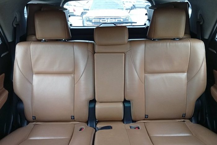 TOYOTA 4WD 2016 2.8V AT FORTUNER SILVER  9872 full