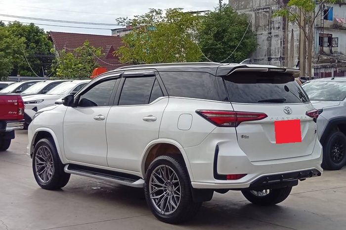 TOYOTA 2WD 2021 2.4V AT FORTUNER WHITE  9756 full