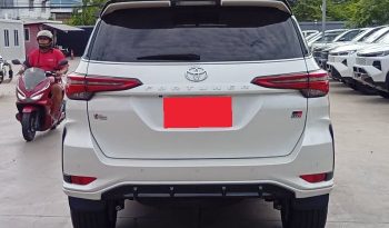 TOYOTA 2WD 2021 2.4V AT FORTUNER WHITE  9756 full
