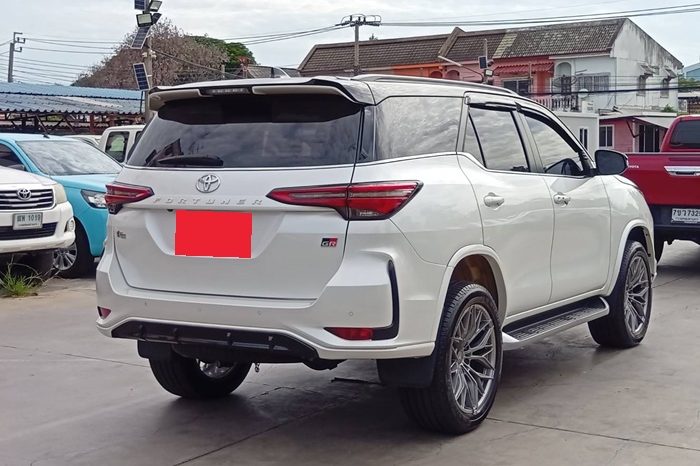 TOYOTA 2WD 2021 2.4V AT FORTUNER WHITE  9756 full