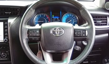 TOYOTA 2WD 2021 2.4V AT FORTUNER WHITE  9756 full