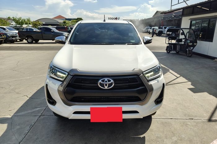 REVO PRE 2021 2.4 MID AT DOUBLE CAB WHITE  8805 full