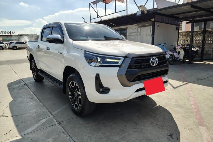 REVO PRE 2021 2.4 MID AT DOUBLE CAB WHITE  8805 full
