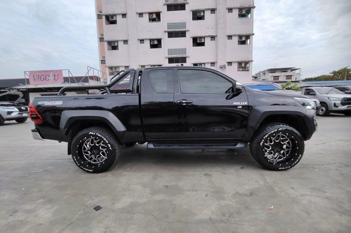 REVO PRE 2022 2.4 MID AT SAMRT CAB BLACK  9003 full