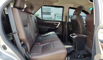 TOYOTA 4WD 2019 2.7V AT FORTUNER SILVER  6701 full
