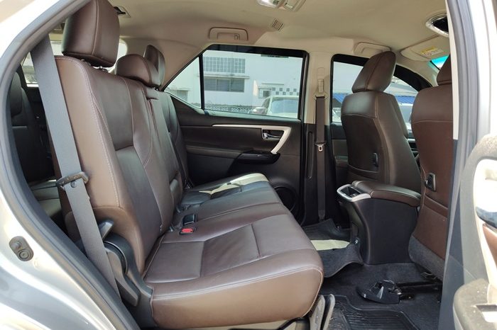 TOYOTA 4WD 2019 2.7V AT FORTUNER SILVER  6701 full