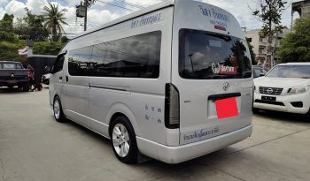 TOYOTA 2WD 2017 3.0 MT COMMUTER SILVER  2044 full