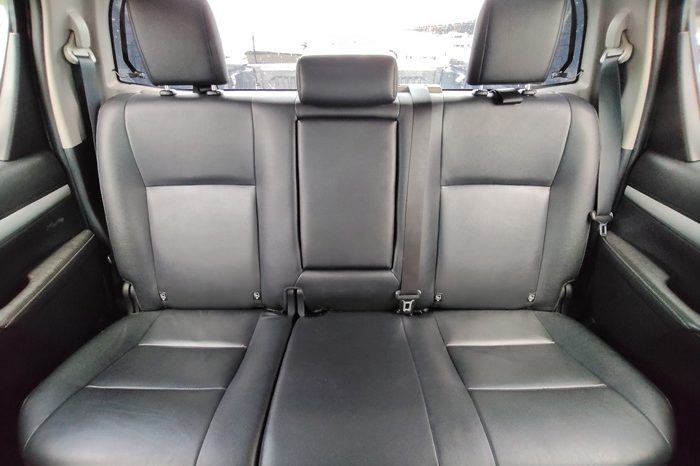 REVO PRE 2022 2.4 MID AT DOUBLE CAB BLACK  8805 full