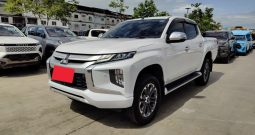 MITSUBISHI 4WD 2019 2.4 AT DOUBLE CAB WHITE 3978