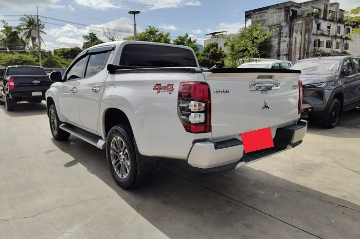 MITSUBISHI 4WD 2019 2.4 AT DOUBLE CAB WHITE 3978 full
