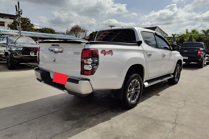 MITSUBISHI 4WD 2019 2.4 AT DOUBLE CAB WHITE 3978 full