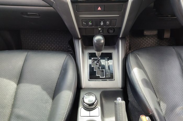 MITSUBISHI 4WD 2019 2.4 AT DOUBLE CAB WHITE 3978 full
