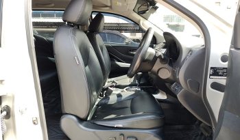NISSAN 2019 4WD 2.5 AT DOUBLE CAB SILVER  3787 full