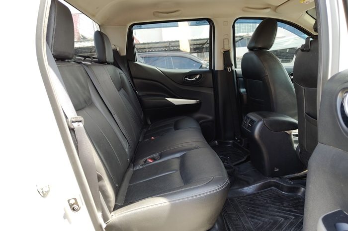 NISSAN 2019 4WD 2.5 AT DOUBLE CAB SILVER  3787 full