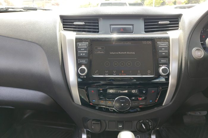 NISSAN 2019 4WD 2.5 AT DOUBLE CAB SILVER  3787 full