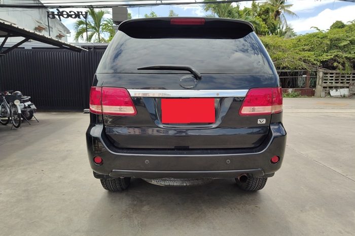 TOYOTA 4WD 2005 2.7V AT FORTUNER BLACK  9111 full