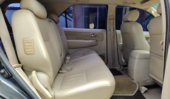 TOYOTA 4WD 2005 2.7V AT FORTUNER BLACK  9111 full