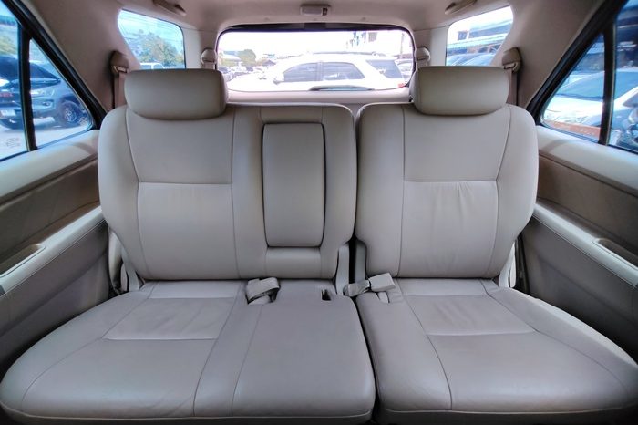 TOYOTA 4WD 2005 2.7V AT FORTUNER BLACK  9111 full