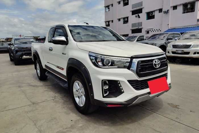 REVO PRE 2019 2.4E AT SMART CAB WHITE  2952 full