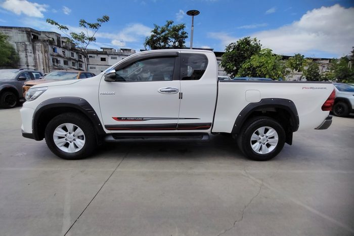 REVO PRE 2019 2.4E AT SMART CAB WHITE  2952 full