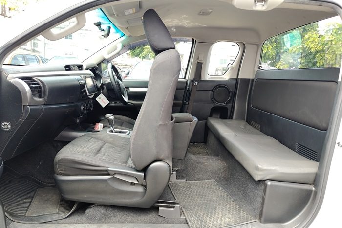 REVO PRE 2019 2.4E AT SMART CAB WHITE  2952 full