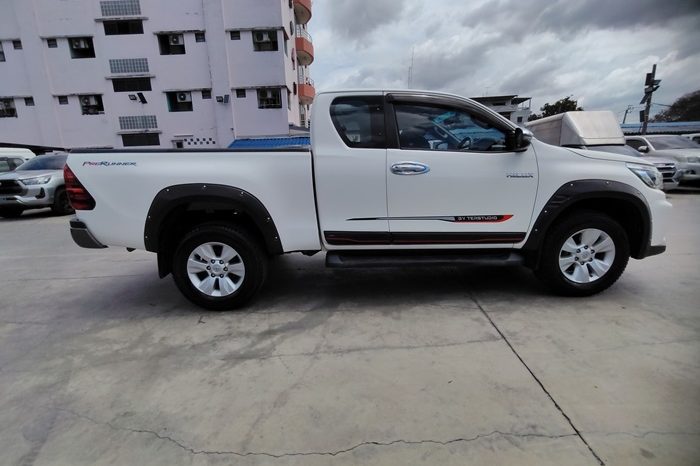 REVO PRE 2019 2.4E AT SMART CAB WHITE  2952 full