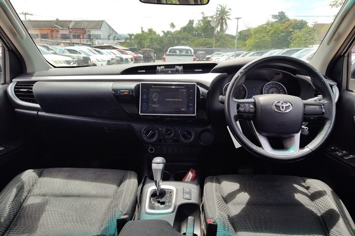 REVO PRE 2019 2.4E AT SMART CAB WHITE  2952 full