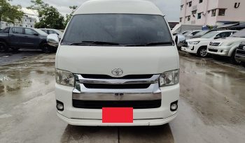 TOYOTA 2WD 2019 3.0 AT COMMUTER WHITE  3884 full