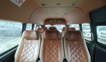 TOYOTA 2WD 2019 3.0 AT COMMUTER WHITE  3884 full