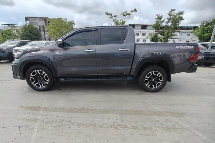 REVO PRE 2022 2.4 HIGHT AT DOUBLE CAB DARK GREY  5814 full