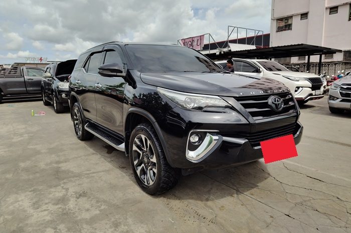 TOYOTA 4WD 2020 2.4V AT FORTUNER BLACK  2266 full